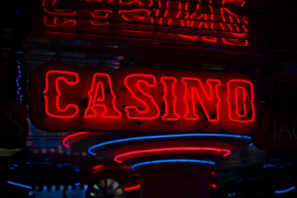 How Social Media Strategies Work for Online Casinos